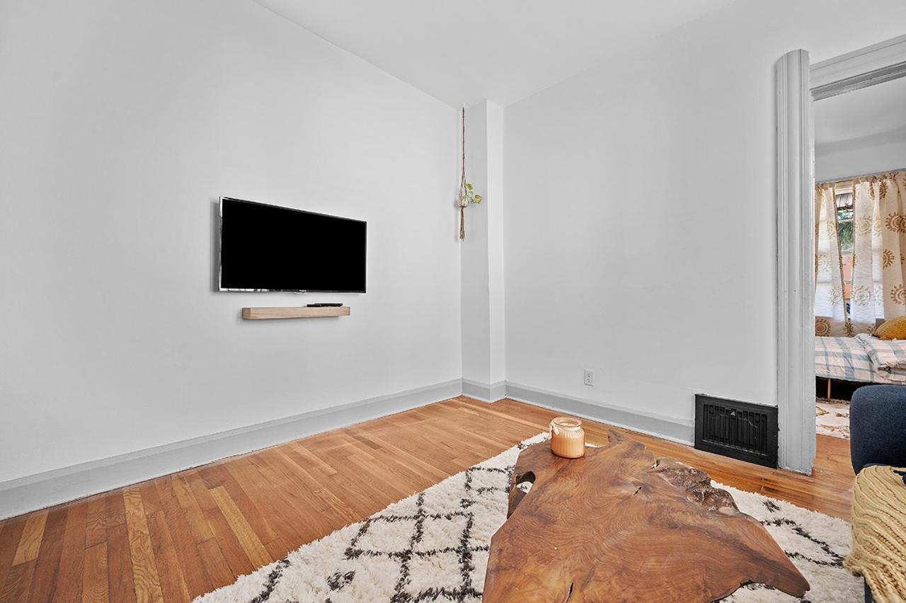 Center Of Little Italy #1 Apartment คลีฟแลนด์ ภายนอก รูปภาพ