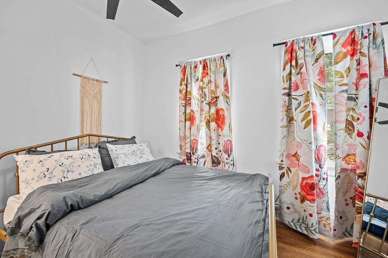 Center Of Little Italy #1 Apartment คลีฟแลนด์ ภายนอก รูปภาพ